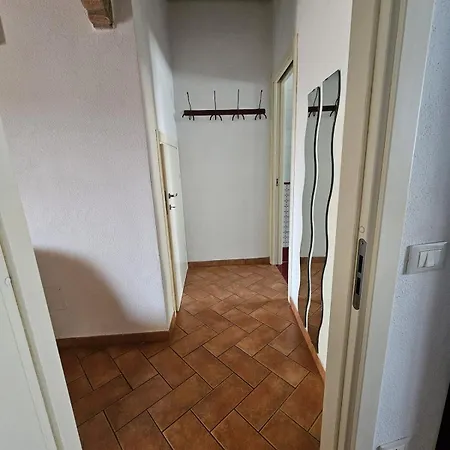 Bilocale Indipendente A 10' Da Pisa 別荘 *